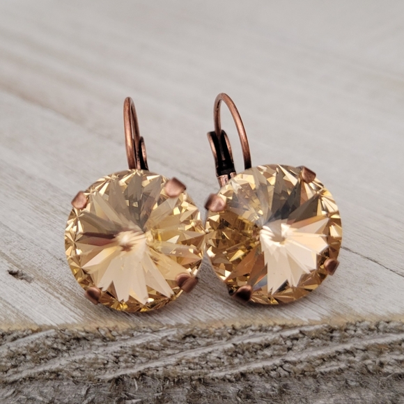 Austrian Crystal Earrings in Antique Copper lever - Picture 5 of 7